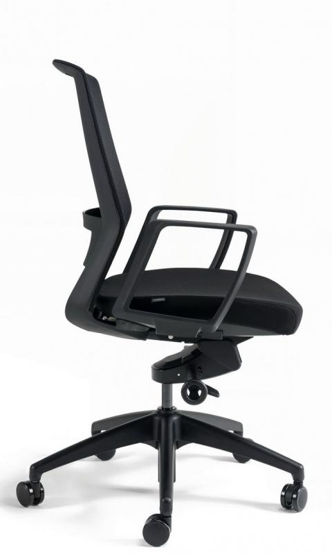 BESTUHL Kancelárska stolička J17 BLACK BP čierna